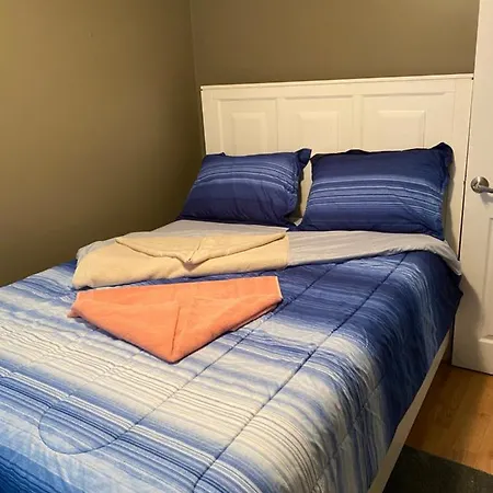 Windsor Airport Room Accommodation Exterior photo